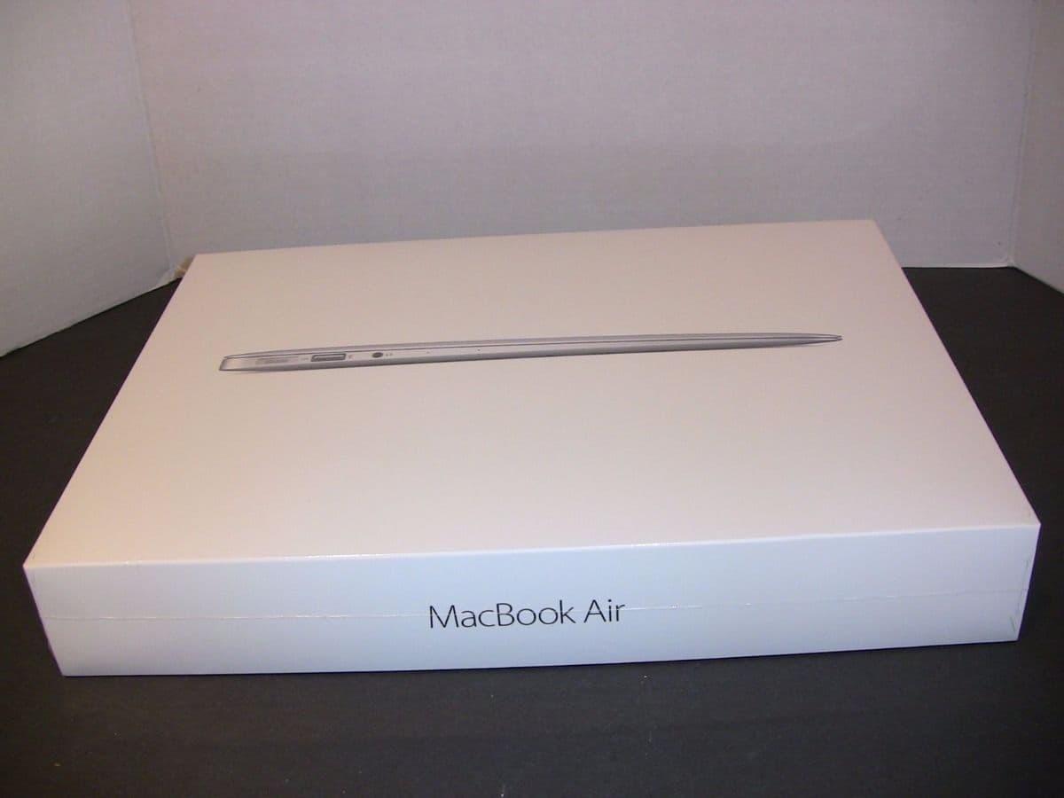 Apple MacBook 13_3_ Notebook  for _500 usd